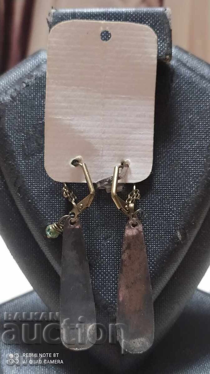 Auction Hand-painted earrings Auction Hand-painted earrings