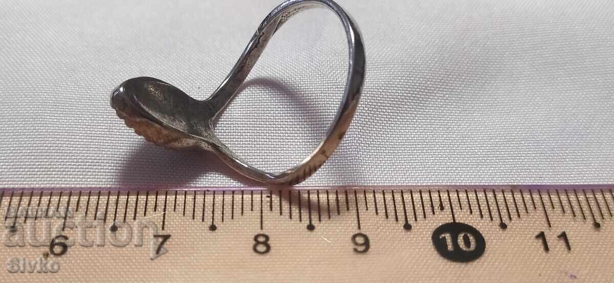 Un inel cu preț 0.99 BGN | € 0.51 Un inel cu preț 0.99 BGN | € 0.51