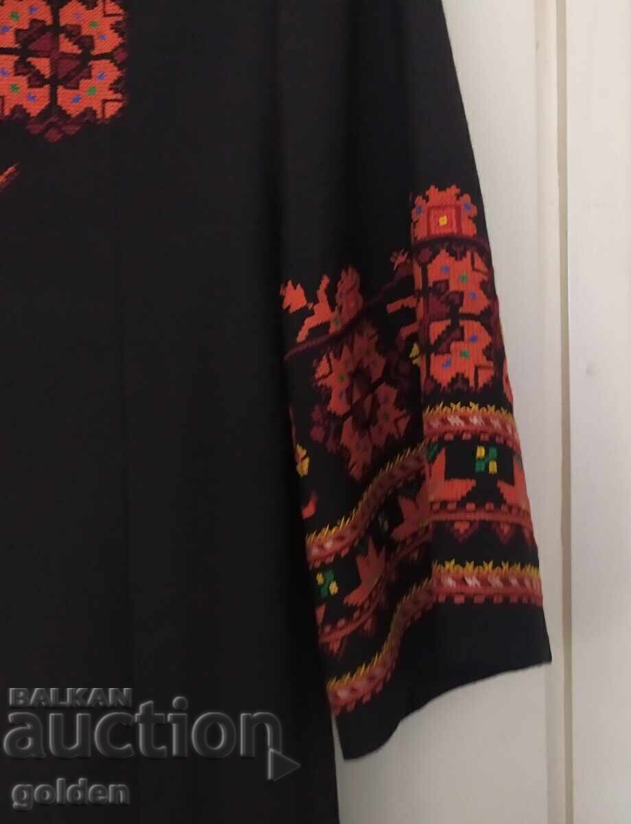 Delivery of Black dress with Bulgarian embroidery + small bag