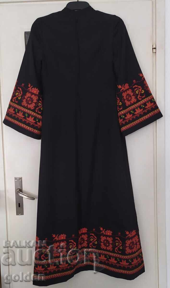 Black dress with Bulgarian embroidery + small bag - 6