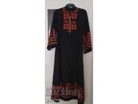 Rochie neagră cu broderie bulgărească + poșetă