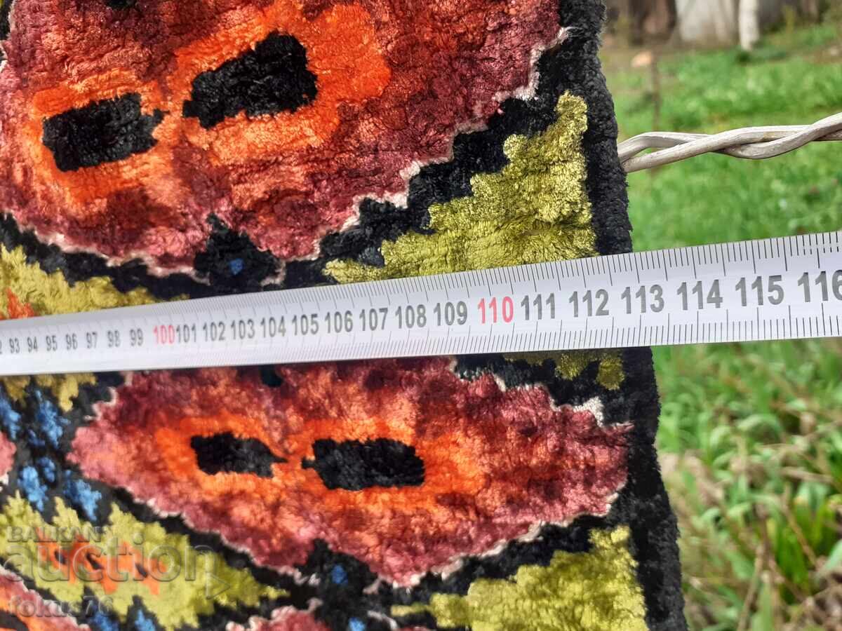 Old plush blanket wall covering - 6 Old plush blanket wall covering - 6