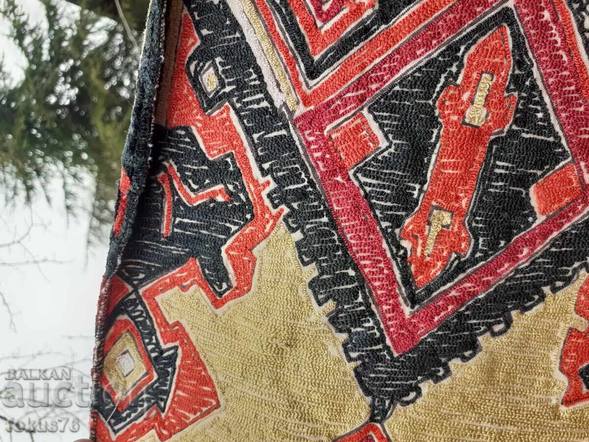 Доставка на Стар плюшен ковьор покривка за стена Доставка на Стар плюшен ковьор покривка за стена