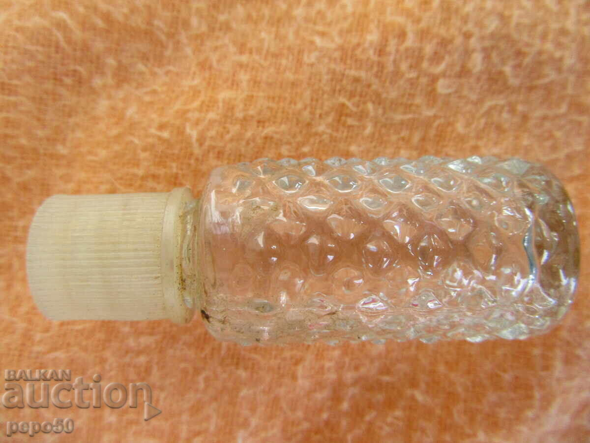 RUSESC MUȘCAT PENTRU PARFUM "DUHI ULYBKA" - înainte de 1945