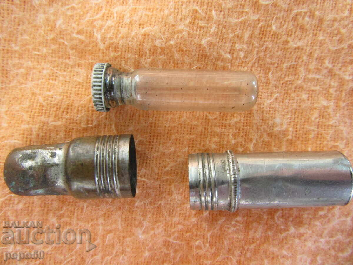 MUSCAL DE PARFUM ÎN TUB METALIC - înainte de 1944