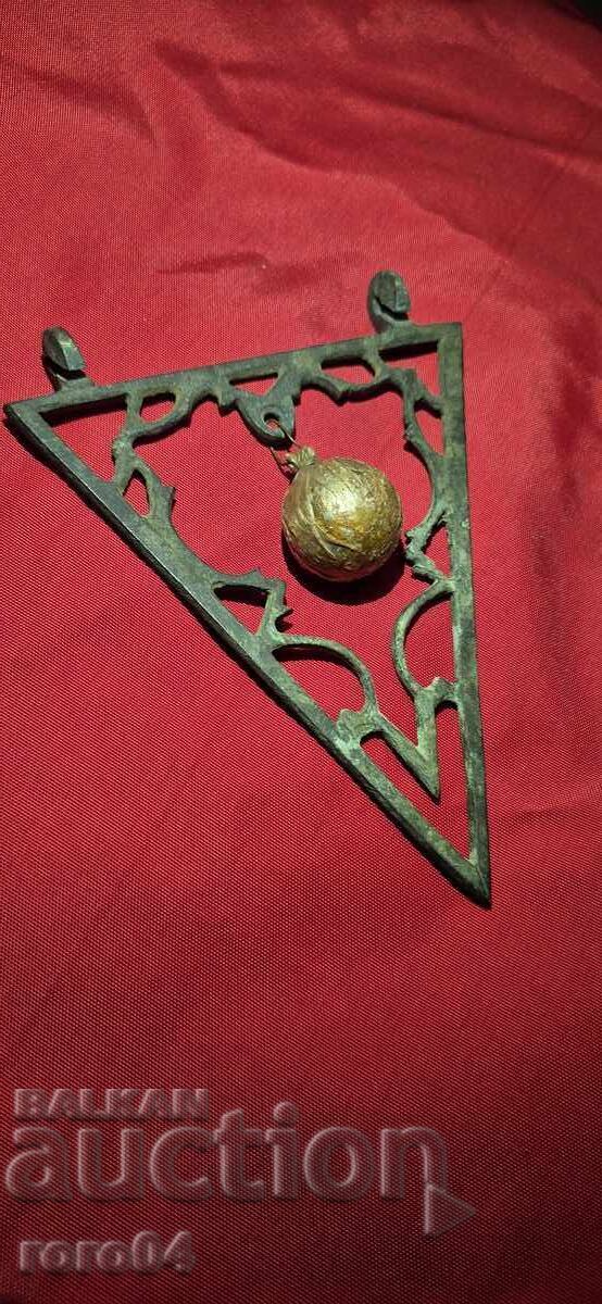 PLUMB BOB - LEVEL - OTTOMAN - 6 PLUMB BOB - LEVEL - OTTOMAN - 6