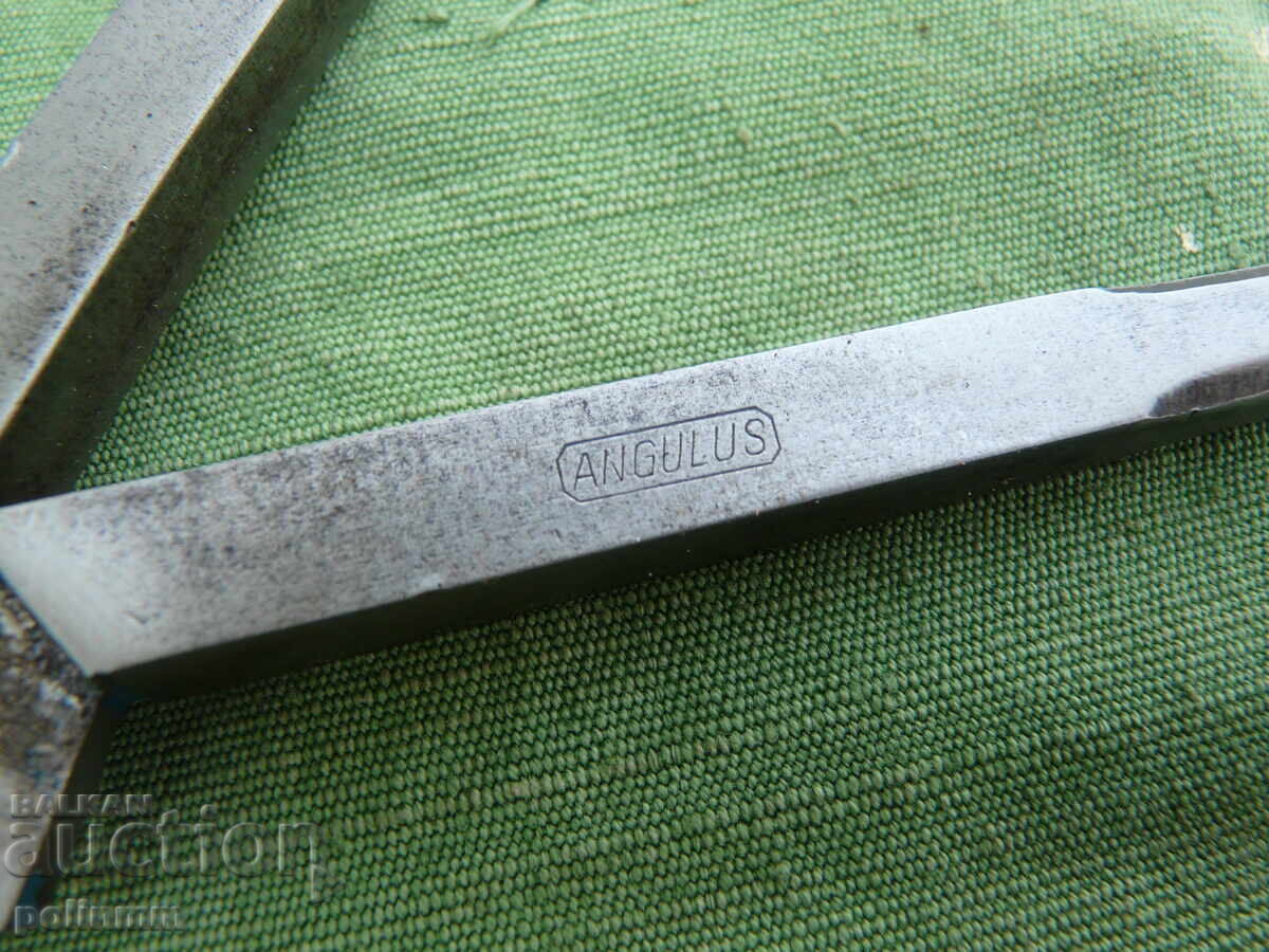 Delivery of Old German compass / ruler