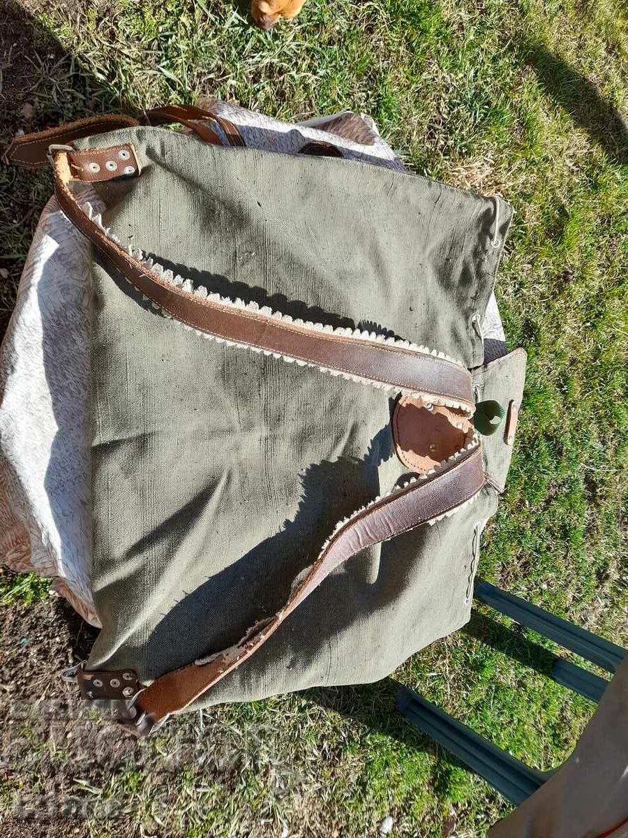 Old canvas backpack - 6 Old canvas backpack - 6