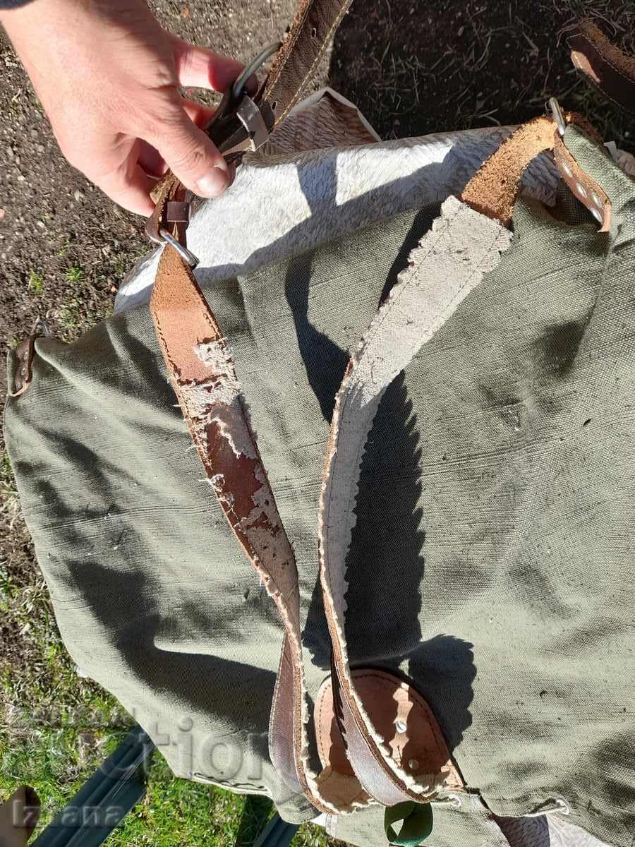 Old canvas backpack - 7 Old canvas backpack - 7