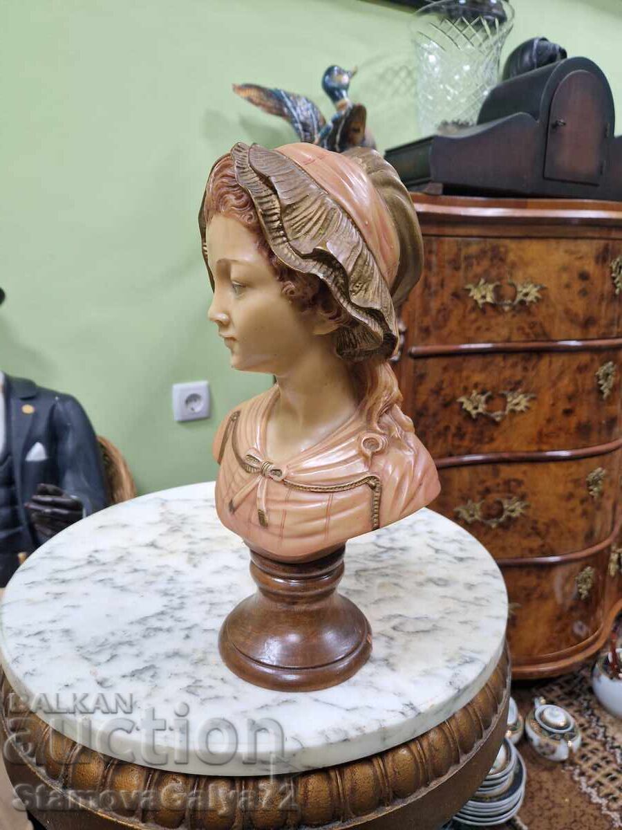 Vintage collectible bust figure statuette - 7 Vintage collectible bust figure statuette - 7