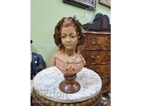 Vintage collectible bust figure statuette
