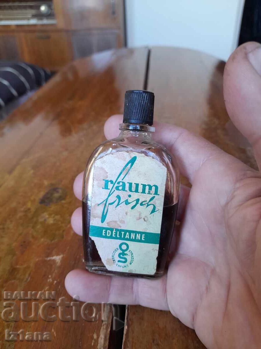 Old smell Raum with price 22.00 BGN | € 11.25 Old smell Raum with price 22.00 BGN | € 11.25