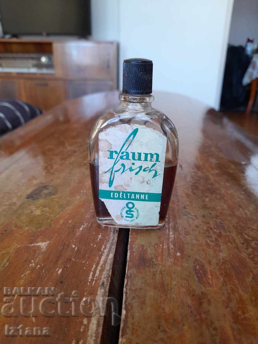 Old smell Raum Old smell Raum