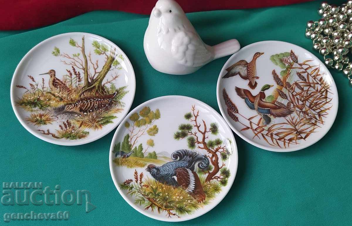 Auction  Collectible hand-painted porcelain plates KPM and sparrow