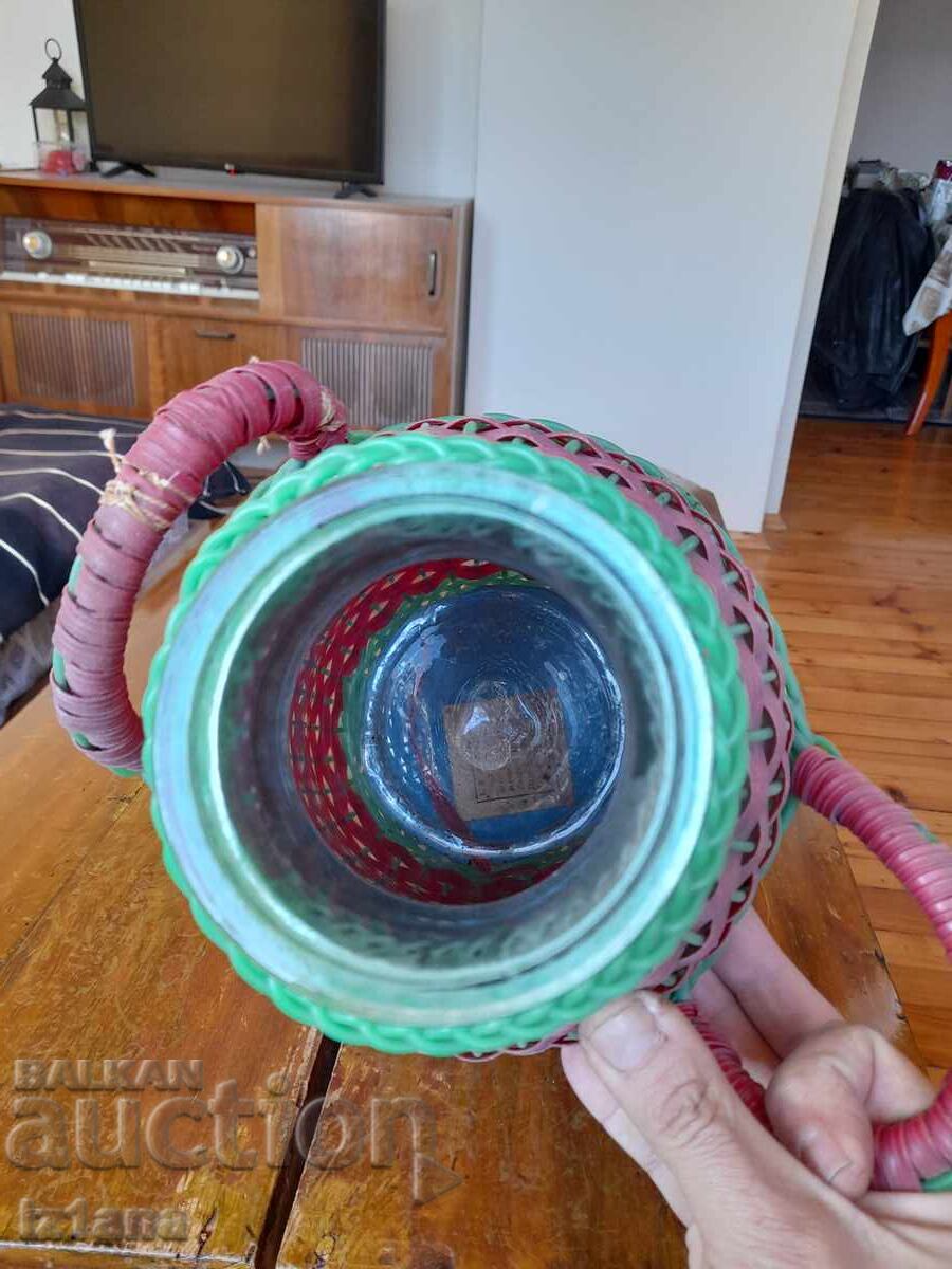 Доставка на Стар плетен буркан Доставка на Стар плетен буркан