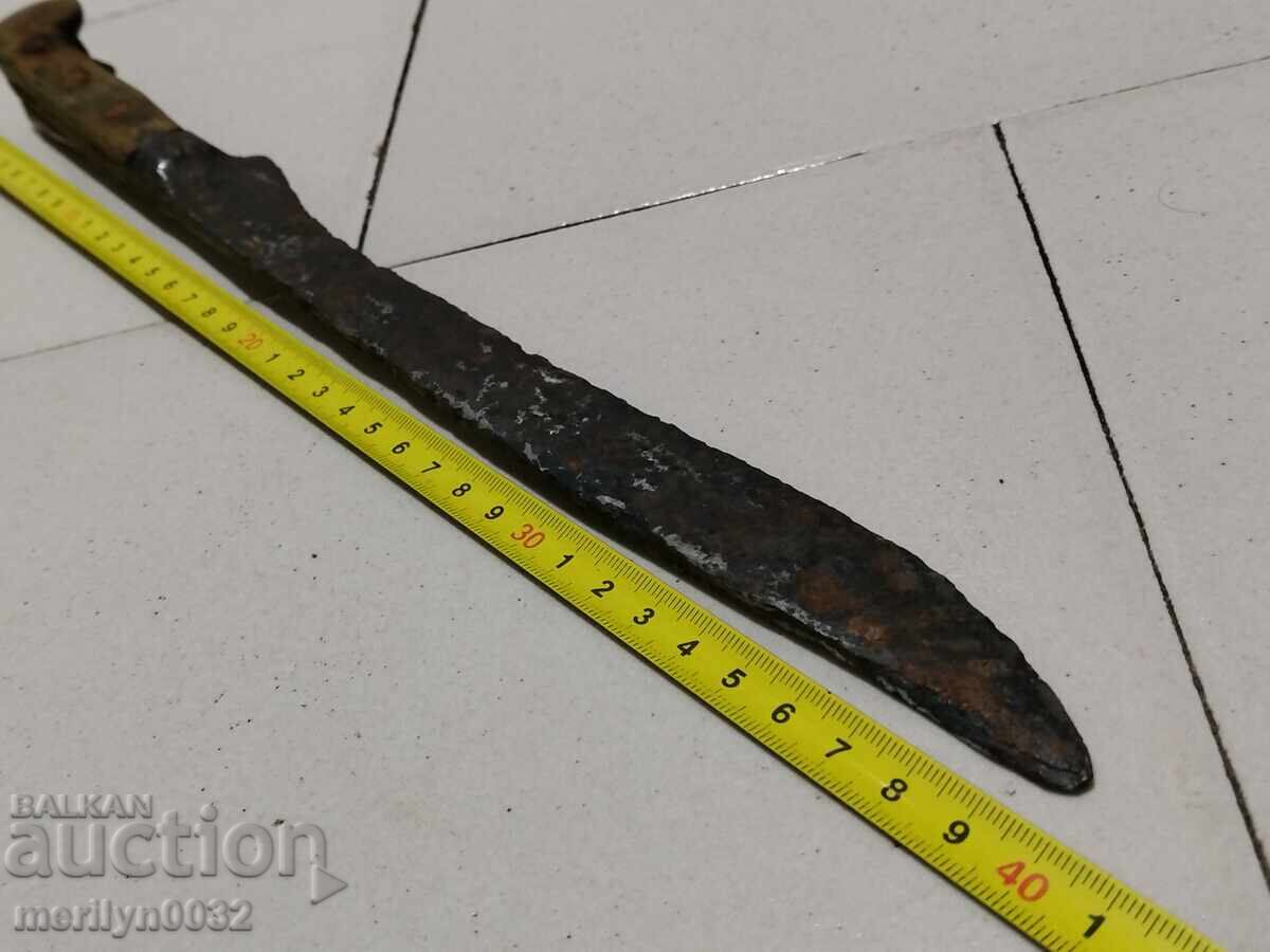 Auction Forged karakulak shepherd's knife with a sharpened buffalo horn blade Auction Forged karakulak shepherd's knife with a sharpened buffalo horn blade