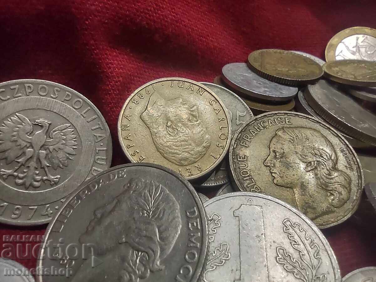 100 world coins for the price of 50 BGN with price 50.00 BGN | € 25.56 100 world coins for the price of 50 BGN with price 50.00 BGN | € 25.56