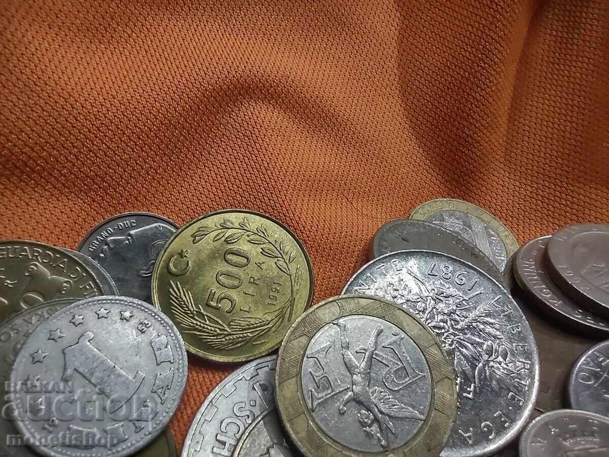 100 world coins for the price of 50 BGN with price 50.00 BGN | € 25.56 100 world coins for the price of 50 BGN with price 50.00 BGN | € 25.56