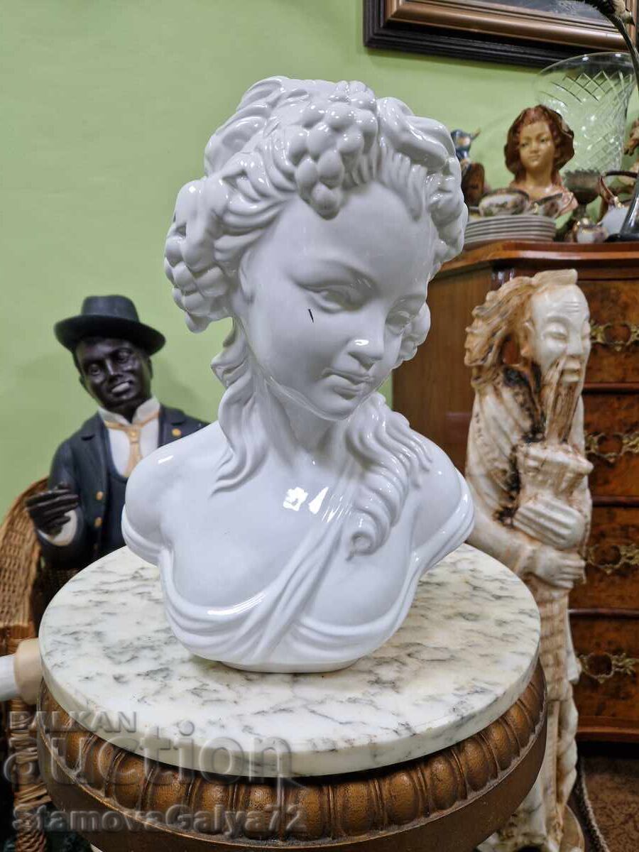Unique - Large Porcelain Antique Bust Figure Statue with price 296.00 BGN | € 151.34 Unique - Large Porcelain Antique Bust Figure Statue with price 296.00 BGN | € 151.34