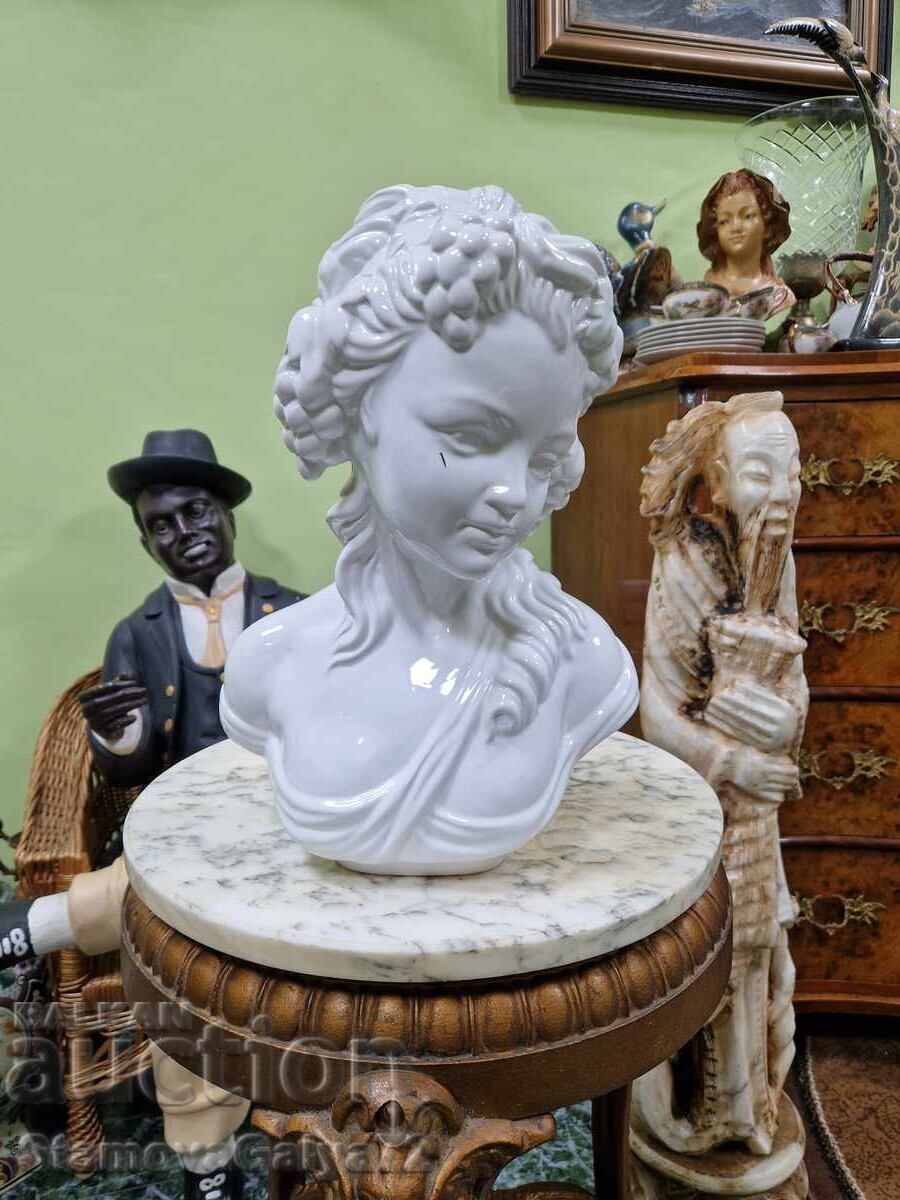Unique - Large Porcelain Antique Bust Figure Statue Unique - Large Porcelain Antique Bust Figure Statue