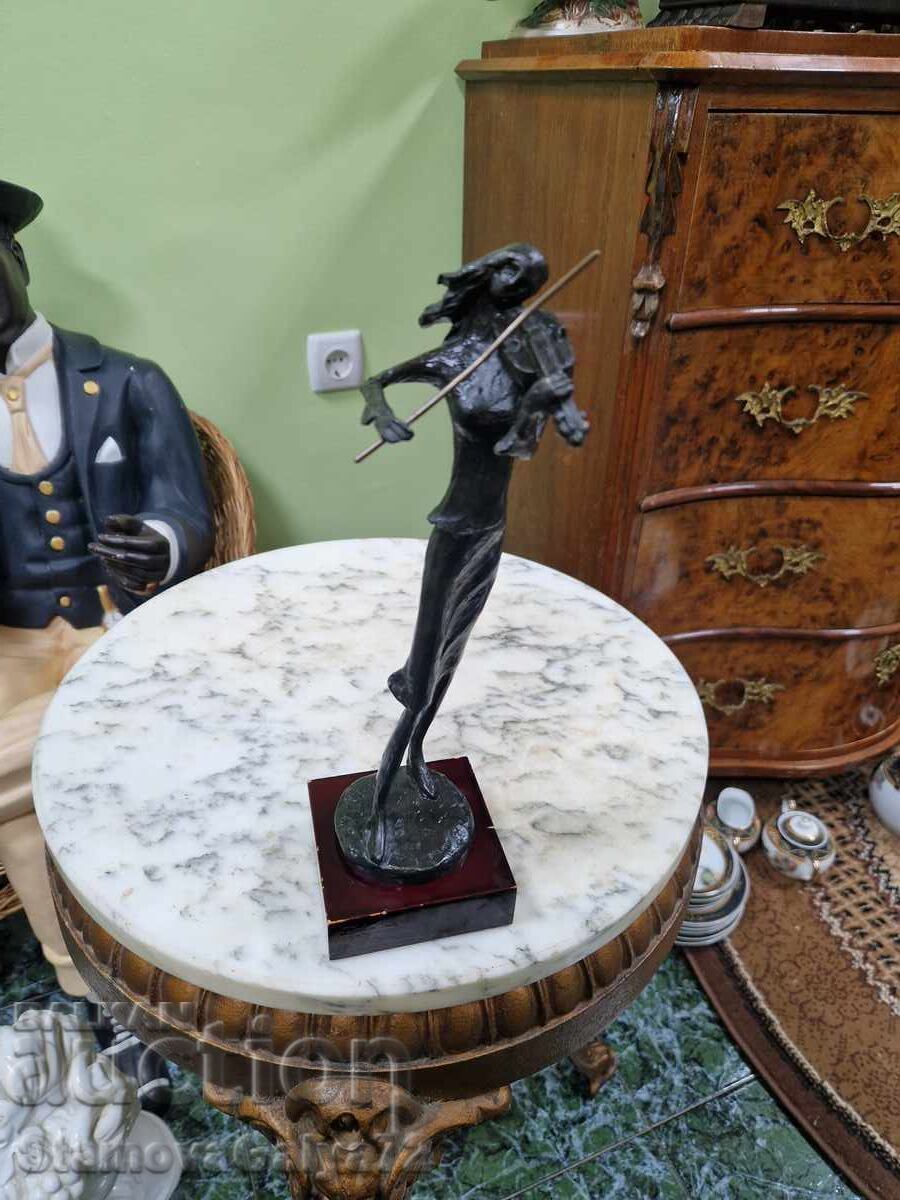 Auction Stunning bronze author's figure statuette sculpture Auction Stunning bronze author's figure statuette sculpture