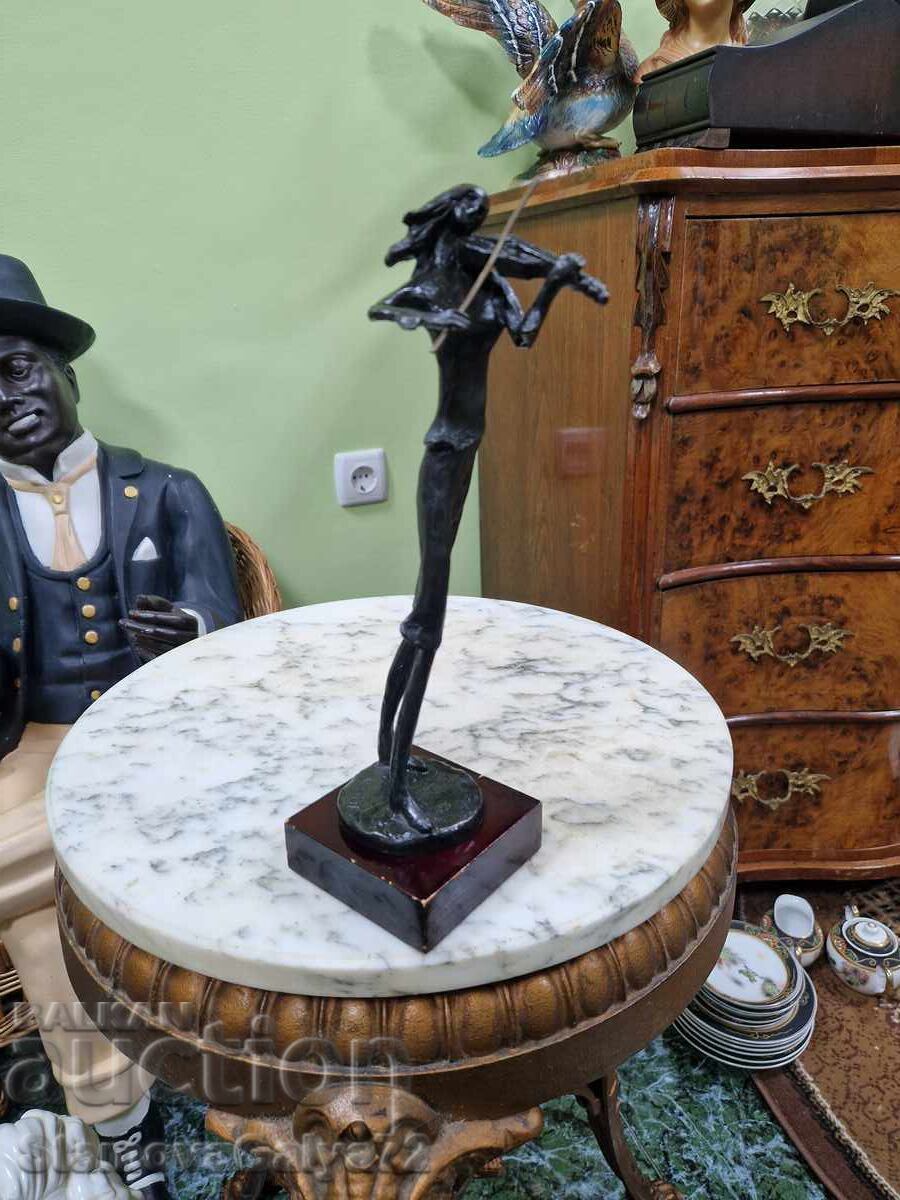 Delivery of Stunning bronze author's figure statuette sculpture Delivery of Stunning bronze author's figure statuette sculpture