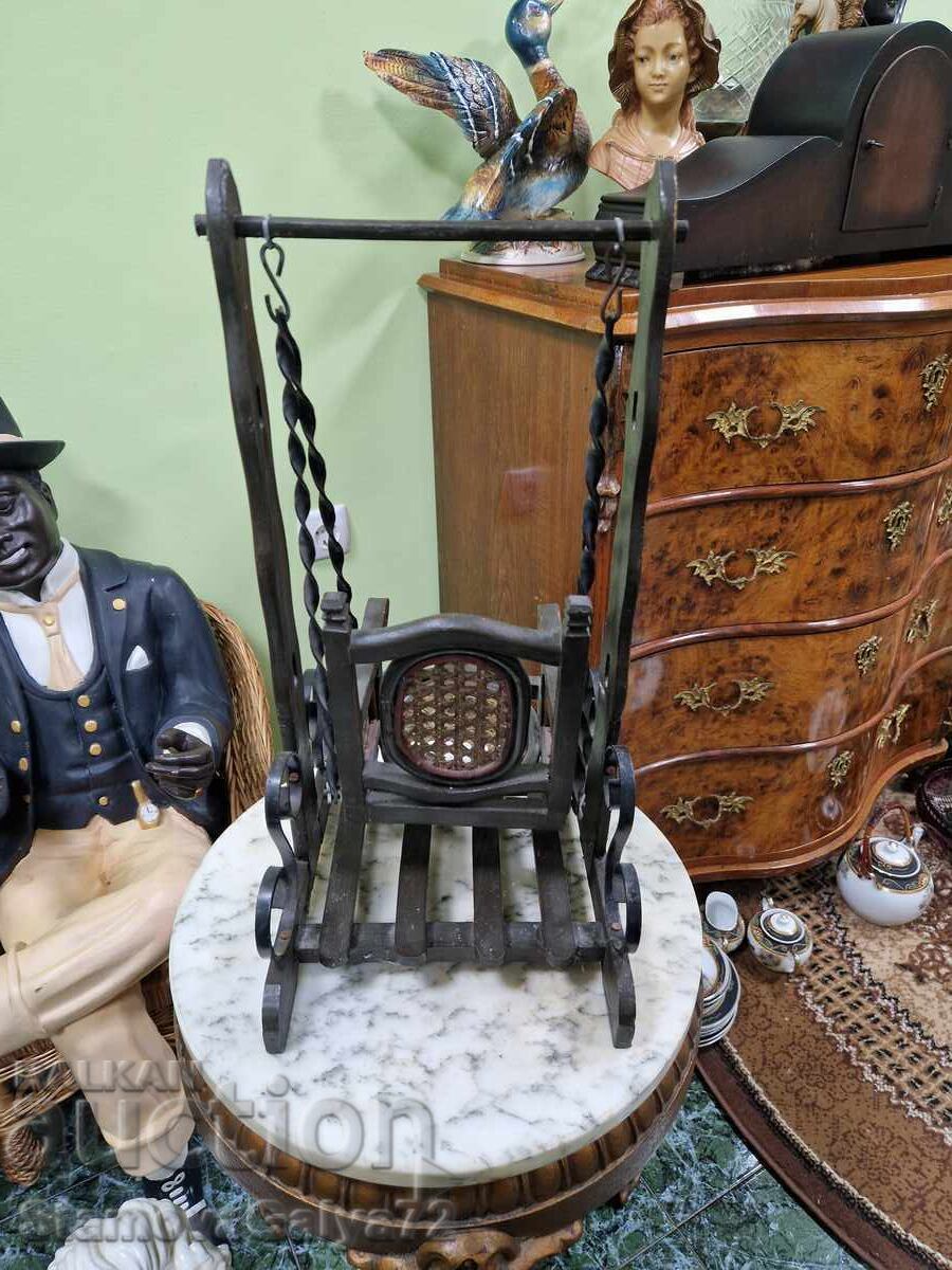 Unique large antique doll cradle - Original - 7 Unique large antique doll cradle - Original - 7