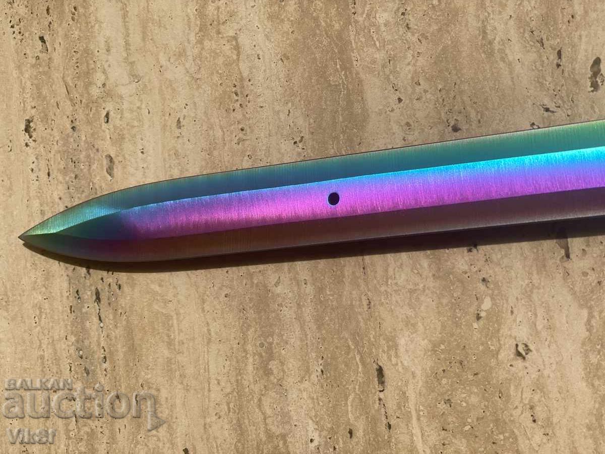 Delivery of Machete overflowing color - 480X680 Delivery of Machete overflowing color - 480X680