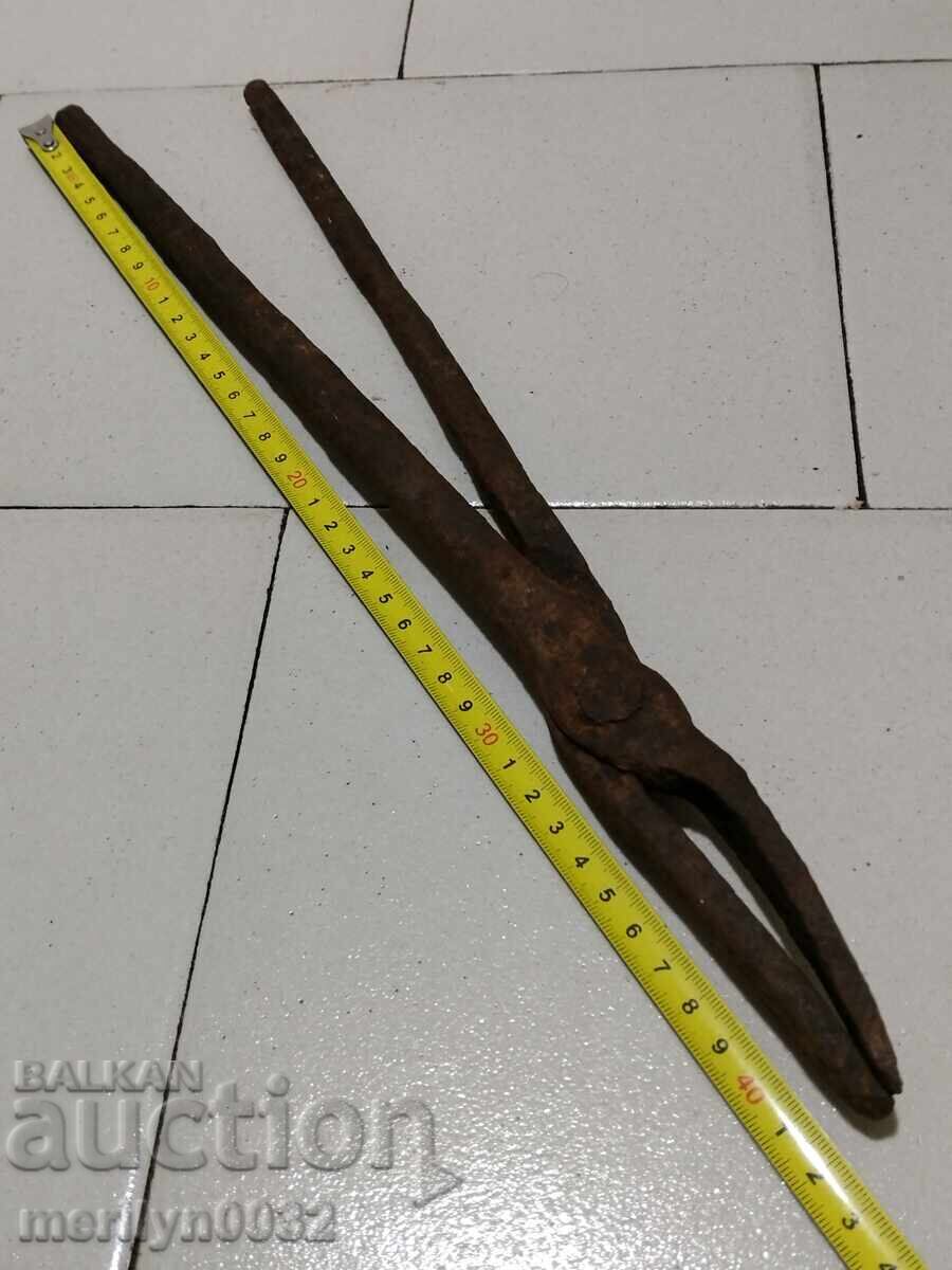 Licitație Clești vechi de fierar, fier forjat, unealtă