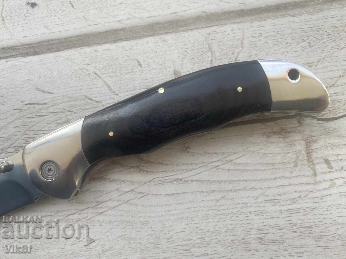 Delivery of Huge Folding Hunting Knife 115x250 Delivery of Huge Folding Hunting Knife 115x250