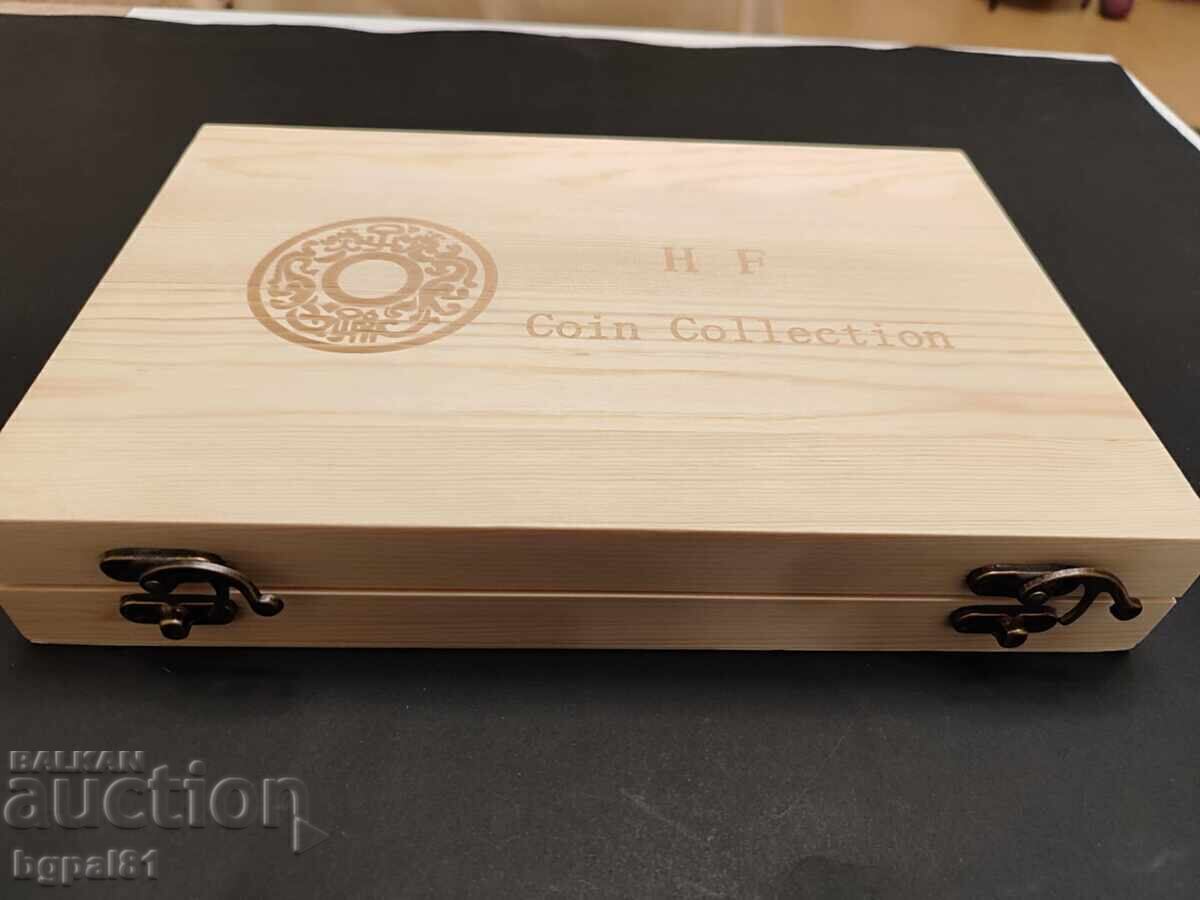 Wooden box for 50 and 100 coins + capsules and seals with price € 20.99 | 41.05 BGN
