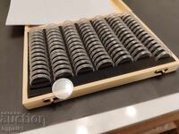 Wooden box for 50 and 100 coins + capsules and seals
