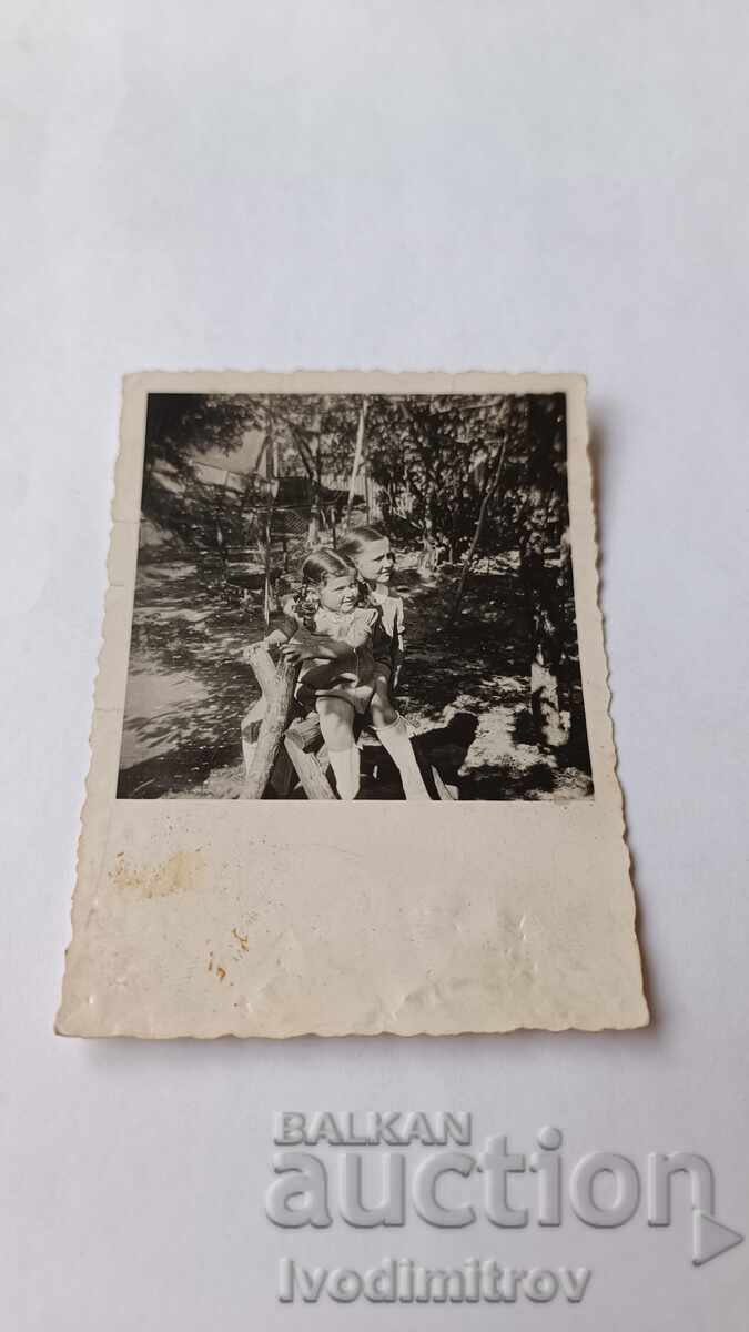 Ruse Photo Two little girls 1945 Ruse Photo Two little girls 1945