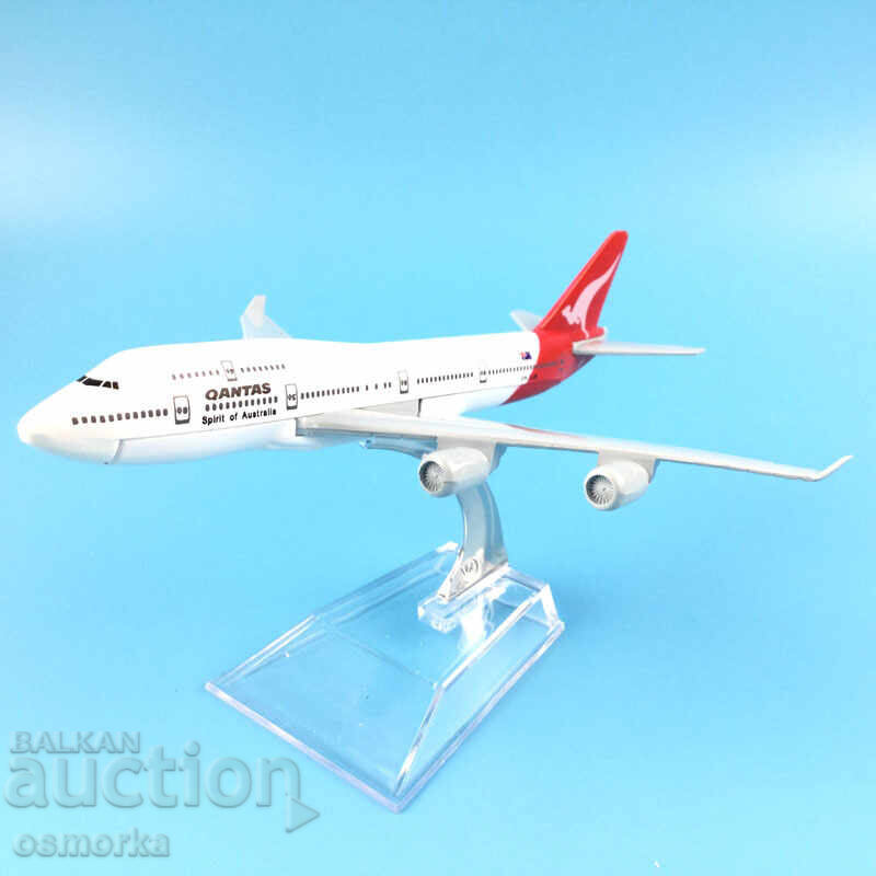 Boeing 747 Airplane Model Replica Qantas Metal Passenger Aircraft with price 32.00 BGN | € 16.36