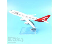 Бойнг 747 самолет модел макет Qantas метален пътникопоток ме