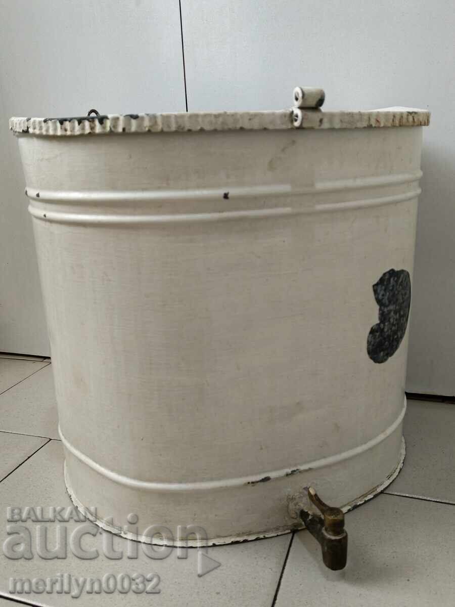 Washbasin, village sink, water tank