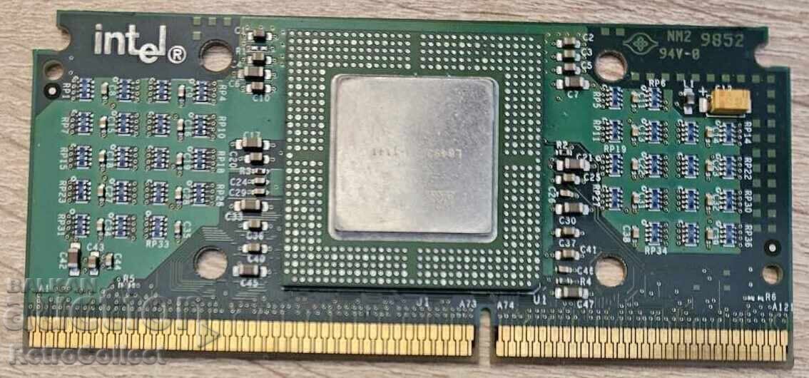 Retro Intel Celeron 333 MHz CPU Slot 1 processor Retro Intel Celeron 333 MHz CPU Slot 1 processor