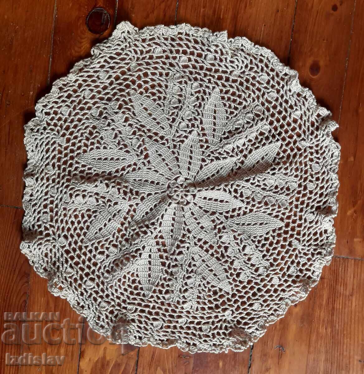 Handmade crochet, round Handmade crochet, round