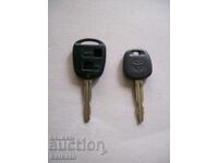 Стари контактни ключове от Тойота RAV4
