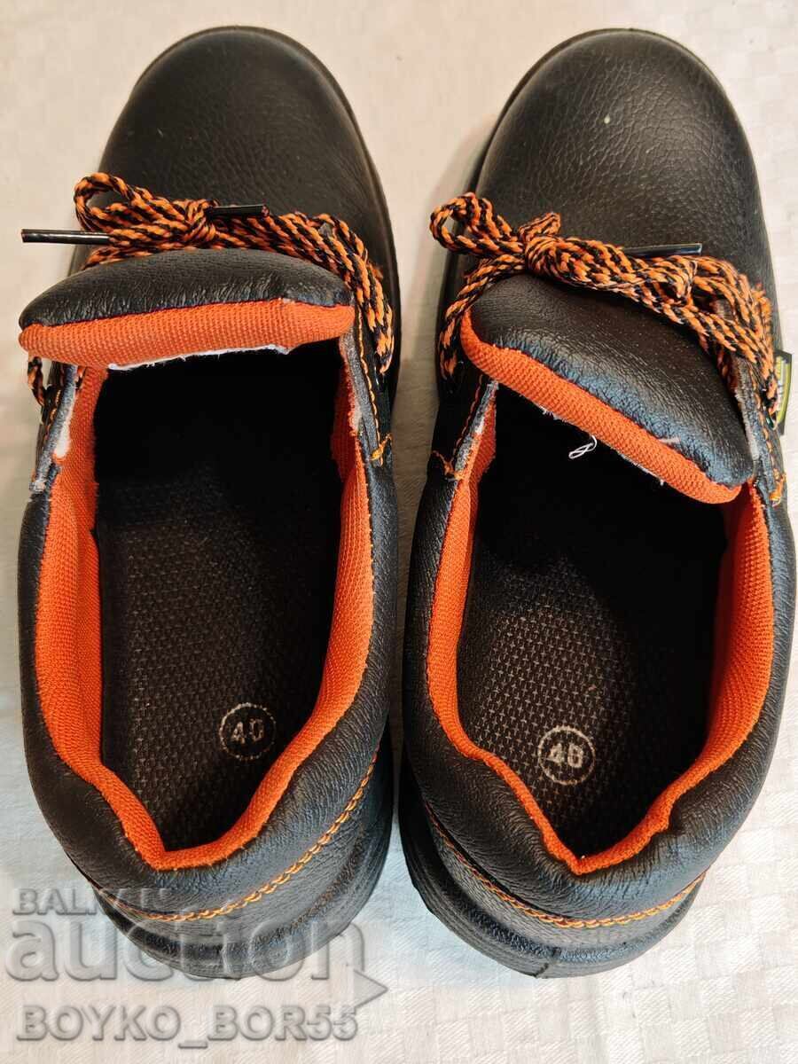 Auction Super Comfortable PALL STAR Shoes for Men and Women, size 40 Auction Super Comfortable PALL STAR Shoes for Men and Women, size 40