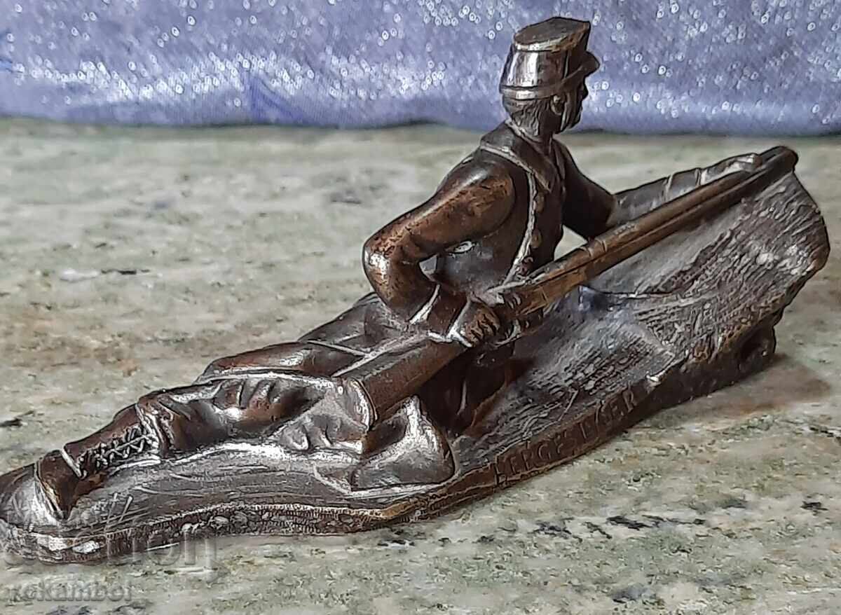 Χάλκινο γλυπτό Berges Lyser με τιμή 300.00 BGN | € 153.39