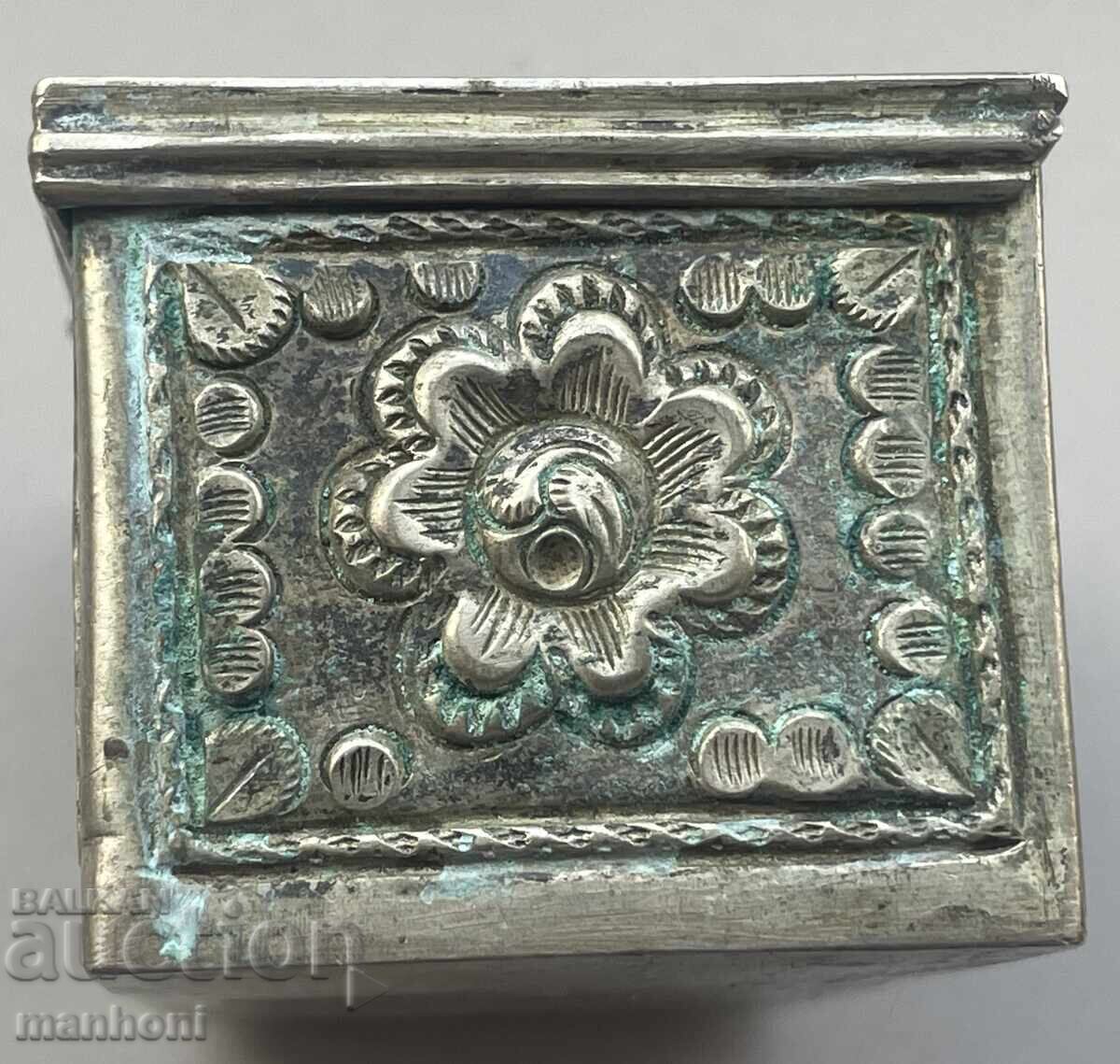 Delivery of 5964 Revival snuff box silver cut weight 105g Delivery of 5964 Revival snuff box silver cut weight 105g