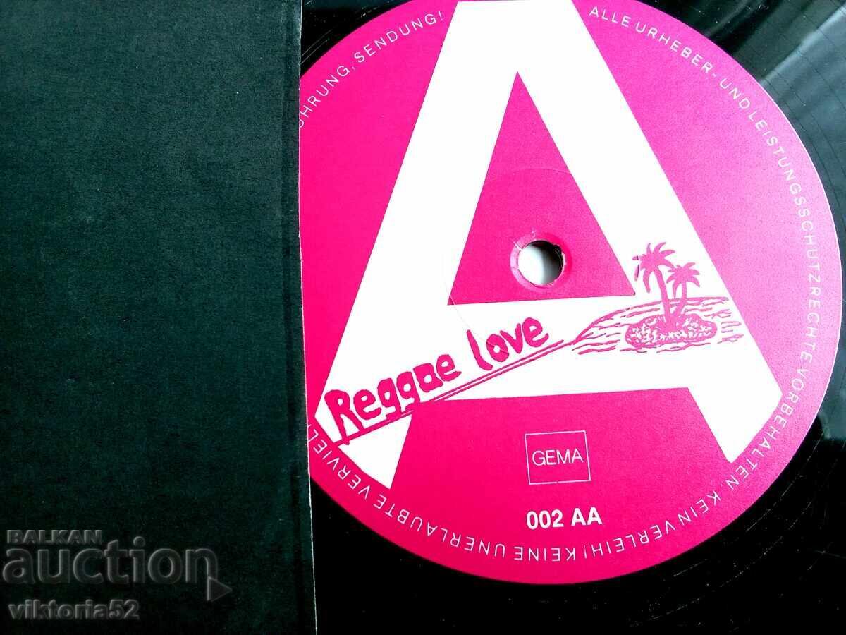 Голяма грамофонна плоча с цена 14.00 лв. | € 7.16