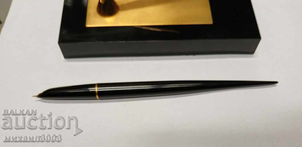 Russian, Soviet pen with a gold nib, 583 hallmark with price 250.00 BGN | € 127.82