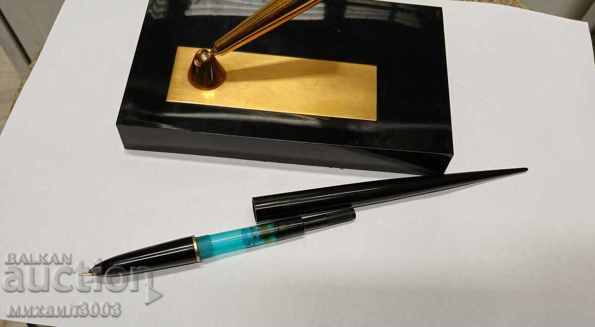 Auction  Russian, Soviet pen with a gold nib, 583 hallmark