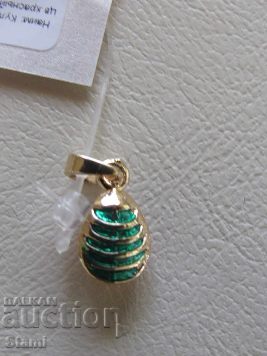 Auction Fine women's Fabergé Egg pendant necklace, new Auction Fine women's Fabergé Egg pendant necklace, new