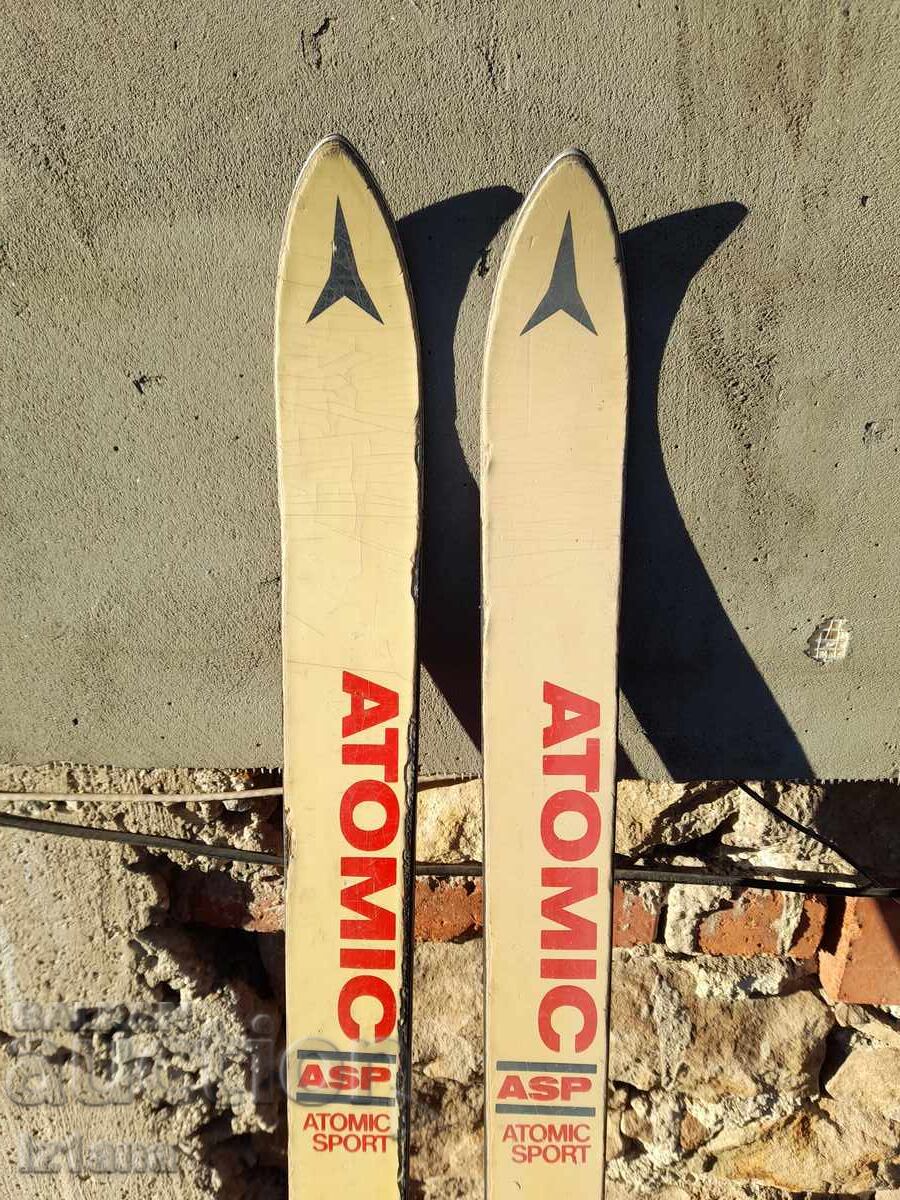 Old Atomic Skis with price 110.00 BGN | € 56.24 Old Atomic Skis with price 110.00 BGN | € 56.24