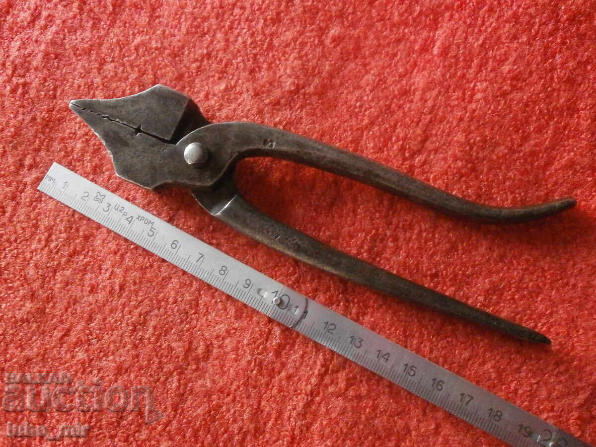 OLD COBLER'S PLIERS - 5