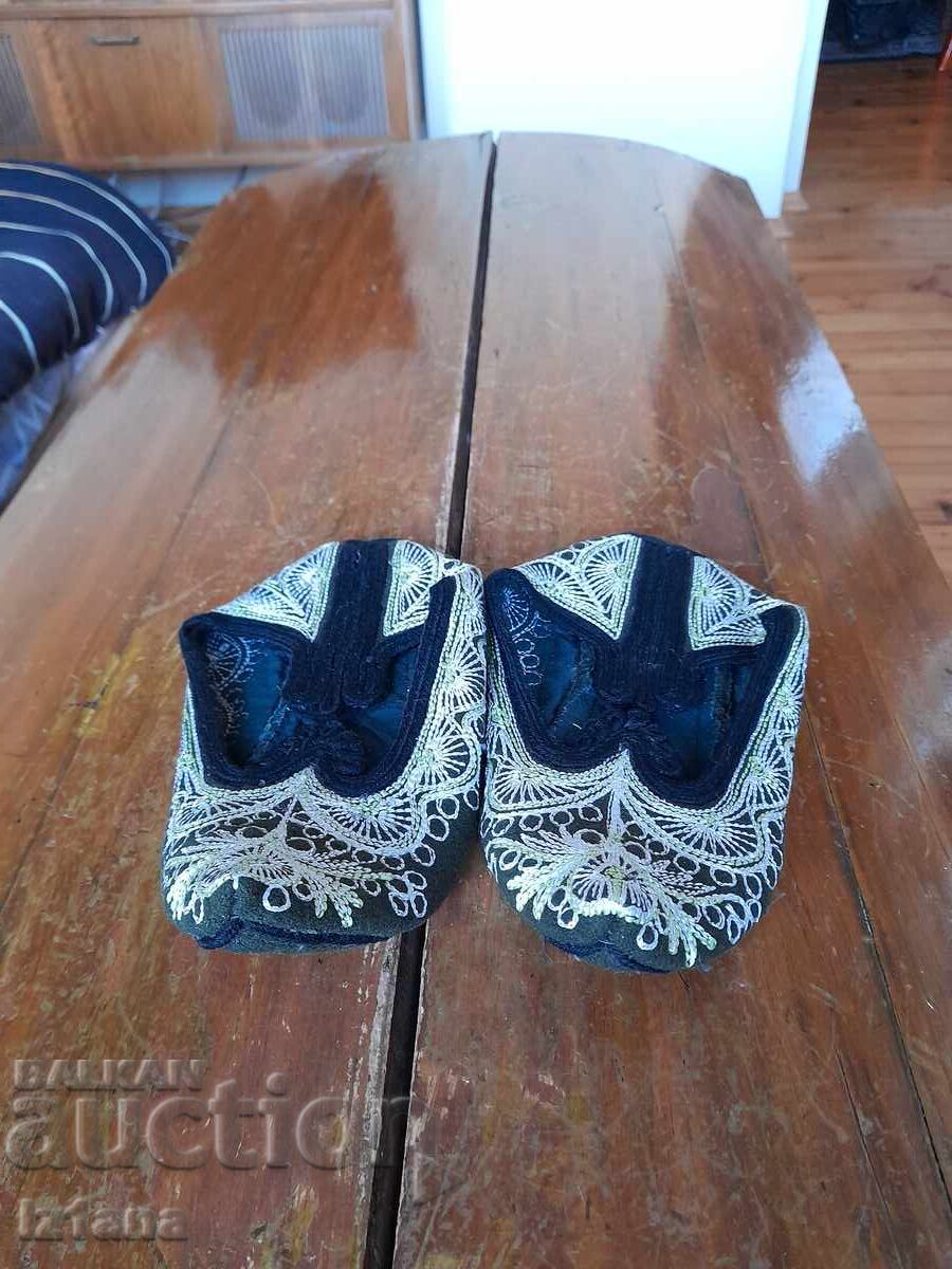 Old Rhodope tiles with price 32.00 BGN | € 16.36 Old Rhodope tiles with price 32.00 BGN | € 16.36