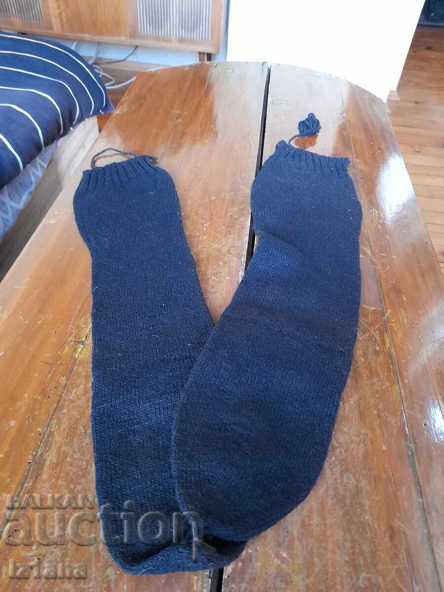 Șosete vechi de lână cu preț 30.00 BGN | € 15.34 Șosete vechi de lână cu preț 30.00 BGN | € 15.34